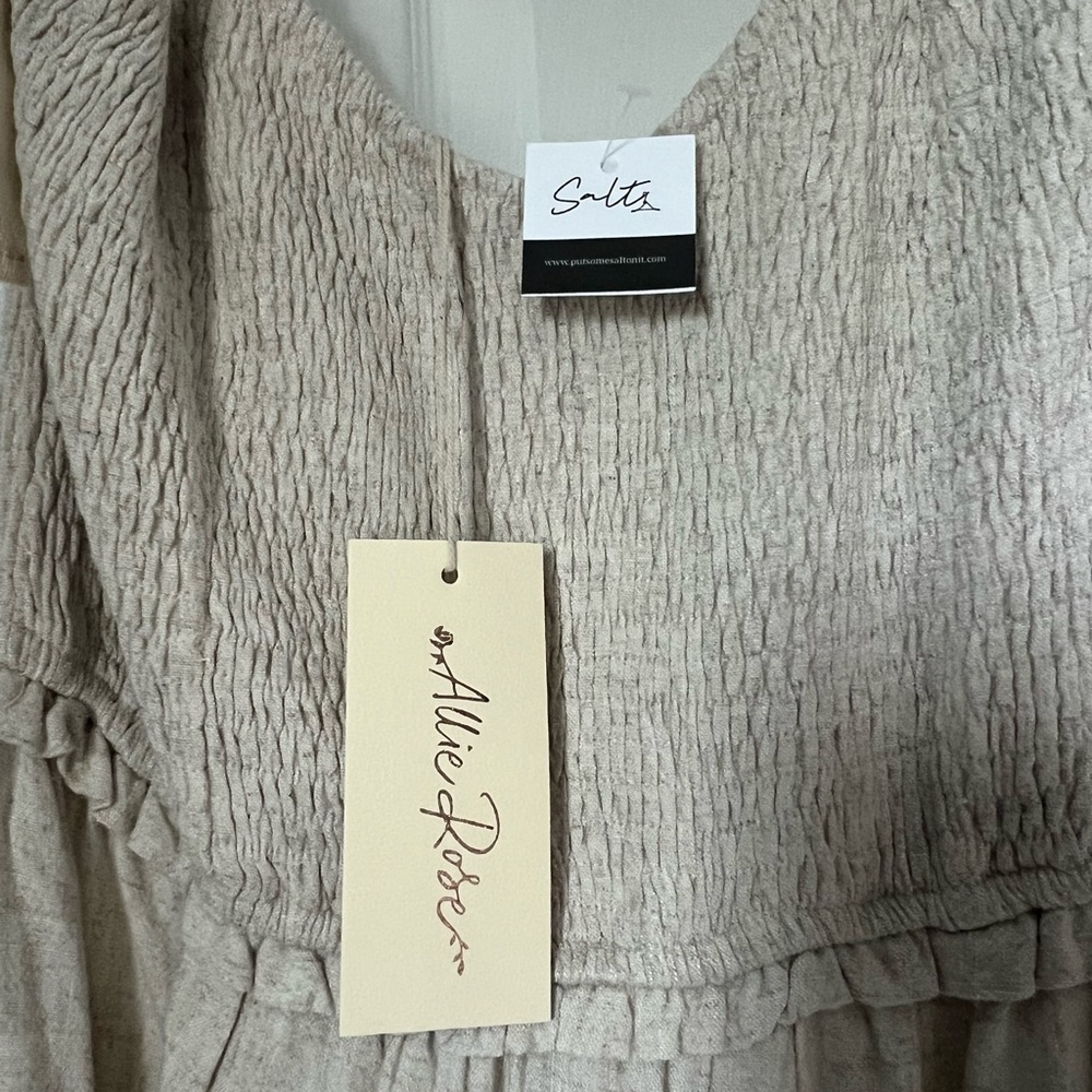 Chic Beige Jumpsuit with Bow Straps - Picture 7 of 7